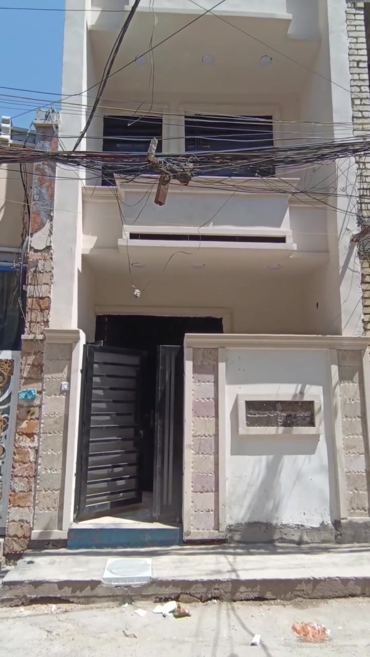 السلام عليكم ورحمة الله وبركاته
سند ٢٥ صاحب السند (حميد العويني) 

🏡 بيت للبيع 50م طابق ونص - الخطيب الزراعي

📍 شارع خولة، قرب أسواق عبودي

✅ بيت جاهز للسكن (زيرو غير مسكون) ✅ استلام مباشر

🔹 الواجهة: 4 م
🔹 النزال: 12.5 م

يتكون من: ▪️ مدخل طرمة
▪️ استقبال ضيوف
▪️ غرفتي نوم
▪️ صحيات عدد 2
▪️ ترك/منور
▪️ سطح خلفي

📞 للاستفسار: ***********

📱 واتساب أو اتصال أو مراسلة خاص.

ملاحظة: البيت جاهز وبناء حديث، فرصة مناسبة للراغبين بالسكن الفوري.
