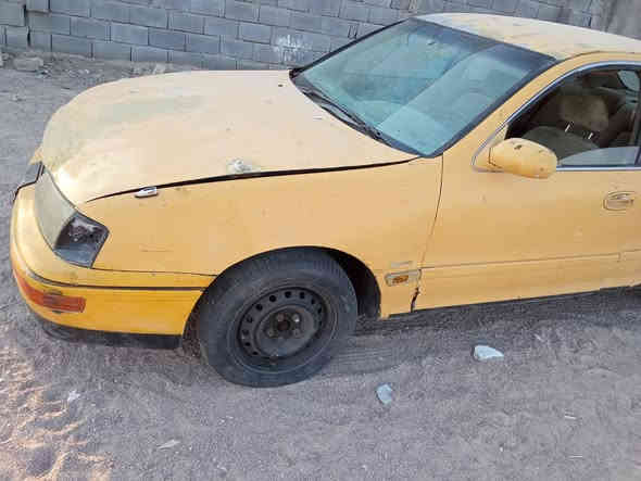 افلون موديل 2000 محركها 6 سلندر بي خيط تبخير رقم ميسان وصاحبها  بالبصره حرف أ سنويتها منتهيه ب2019  السياره تشغيلها نكرة سلف يرادلها حداديه وترتيب للبيع او المراوس  كوم حديد السعر 10 مكان السياره البصره كرمة علي *********** البصرة
