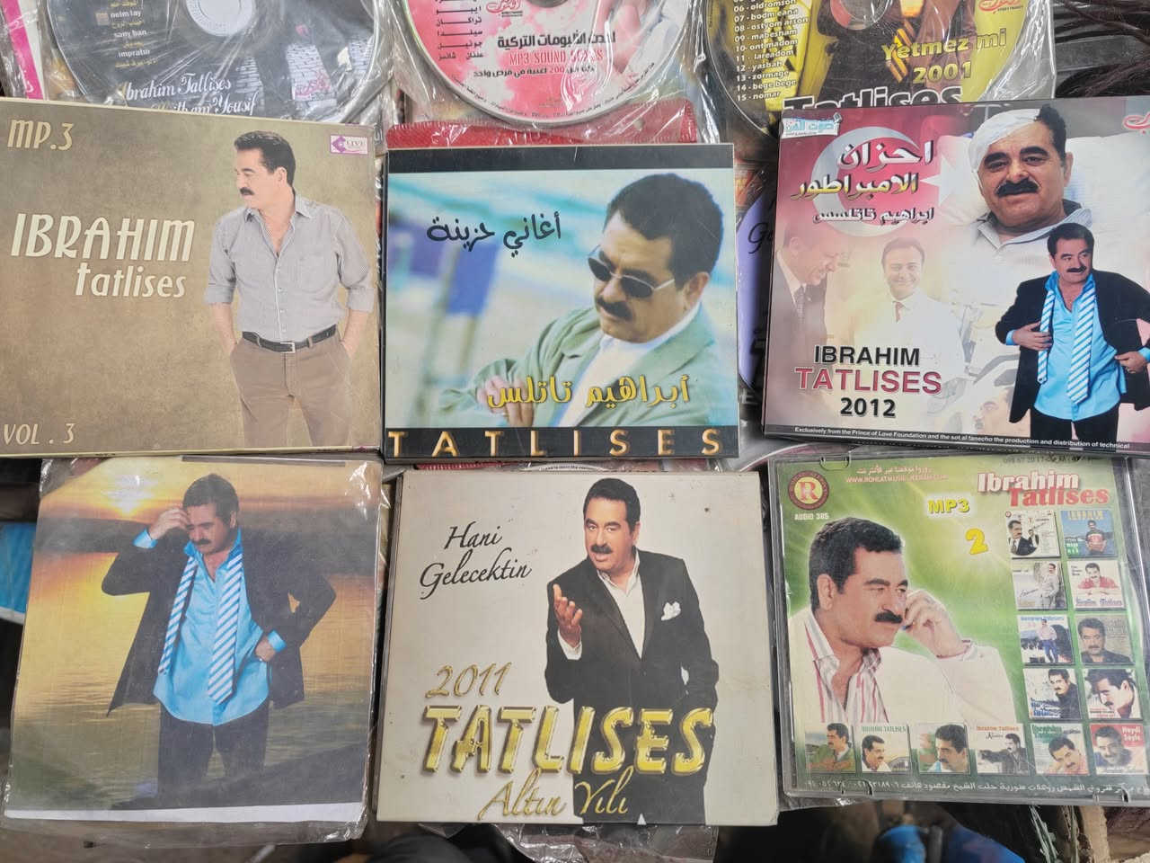 51  قرص   اغاني ابراهيم تاتلس
ارشيف تسجيلات ....  للبيع
للتواصل  ***********
