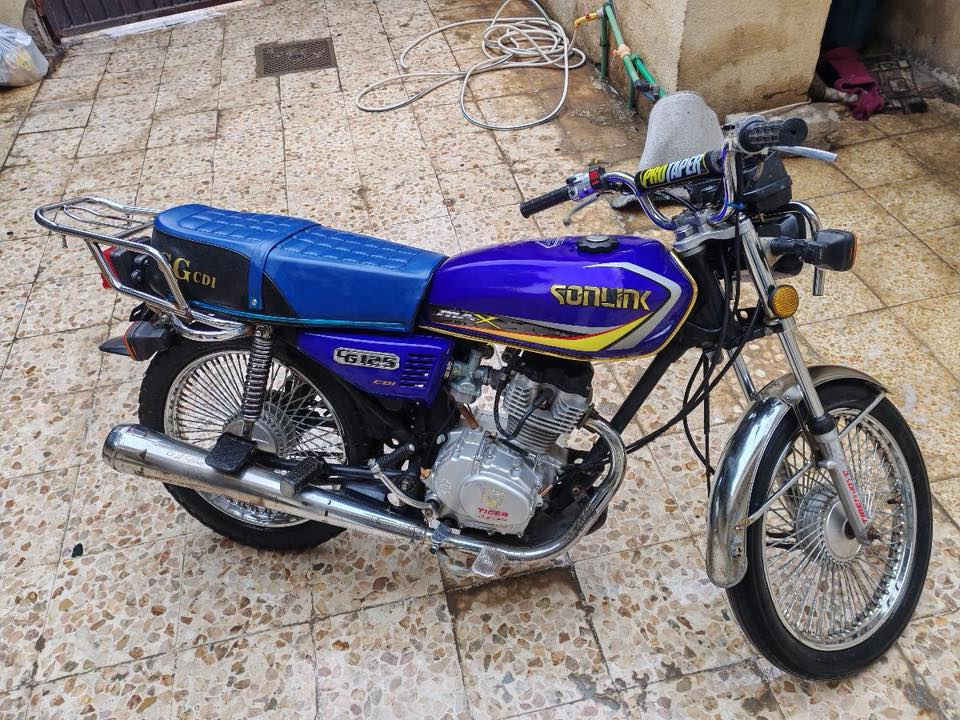 تايكر 2020 ما مفتوح شرط ونضافه كدامك وسعره 450 واذا عجبك خبرني علئ رقم ***********
