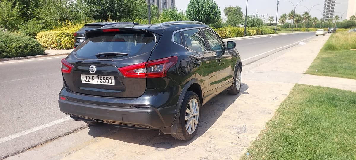نیسان رۆگ 
مودیل 2020
مواسەفات sv
لێدران دوو پارجە بۆیاخ 
بێ ئێرباگ و بێ داغیلی 
بەرد و رادار بەشەرت 
تەحویل وکالە بەشەرت 
ژمارە هەولێر 
سعری 125 وەرەقە
شوێن هەولێر 
***********
*********** أربيل, العراق
