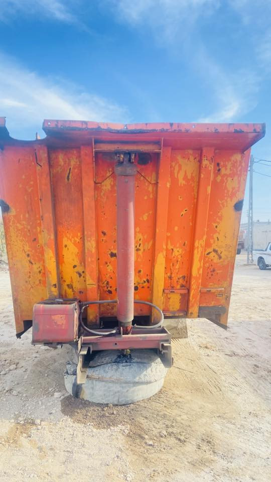 سلام عليكم بدي للبيع ستفسار 

‭0772 831 1489‬

‭0780 778 9218‬
