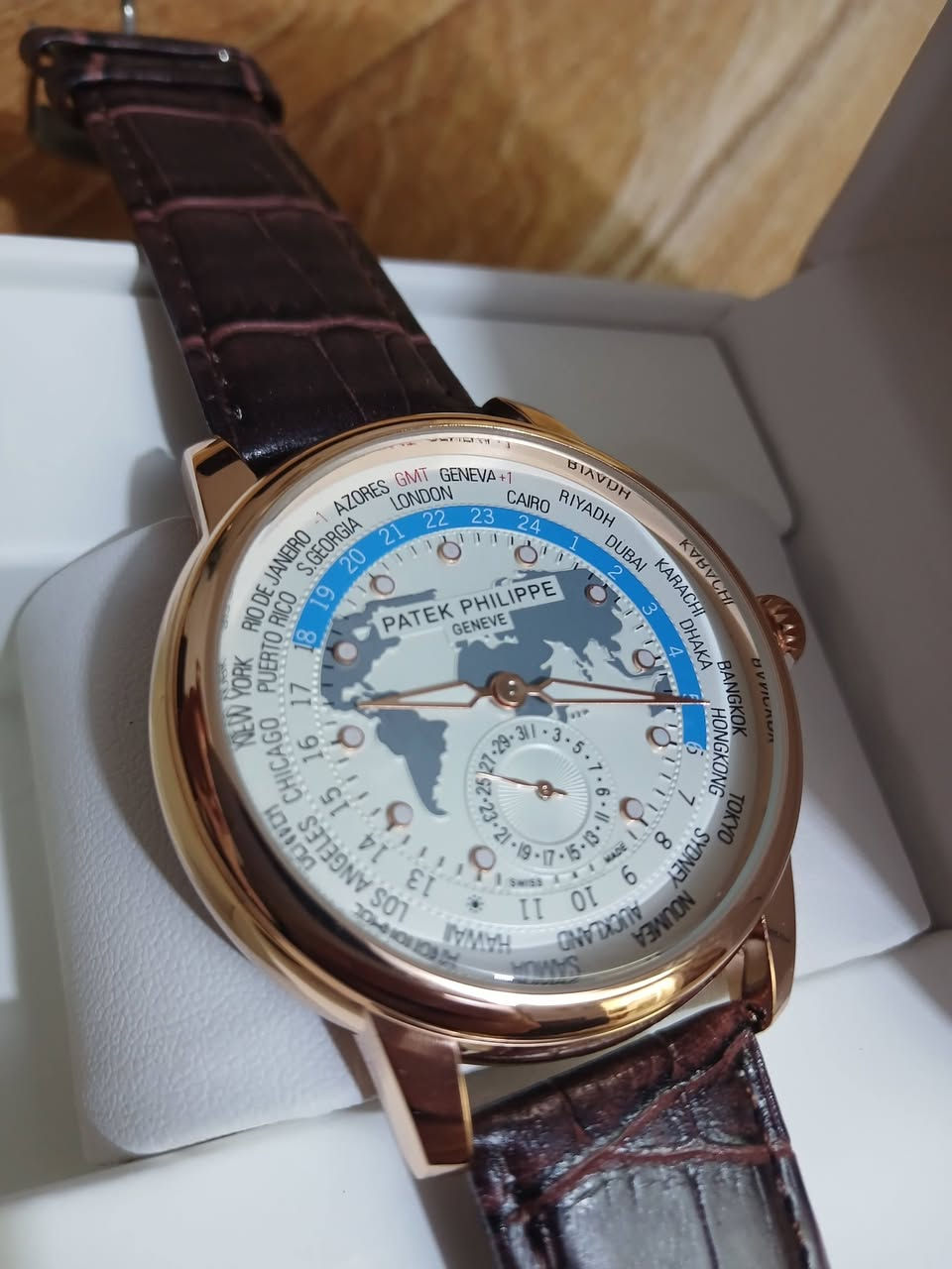 باتك فلب دولي موديل قديم
قطعه مال امزون تحفه فنيه 

اميال وارقام لامينوس 

دبل مكينه سنتر ثواني منفصل سويس ميد 

ستانلس ستيل ضد الماء 

سير جلد اصلي دبل خياط 

السعر ٣٠ الف على اول تم


**إذا كنت صاحب هذا الإعلان وتريد حذفه لأي سبب، رجاءا أرسل رسالة إلى الدعم الفني**