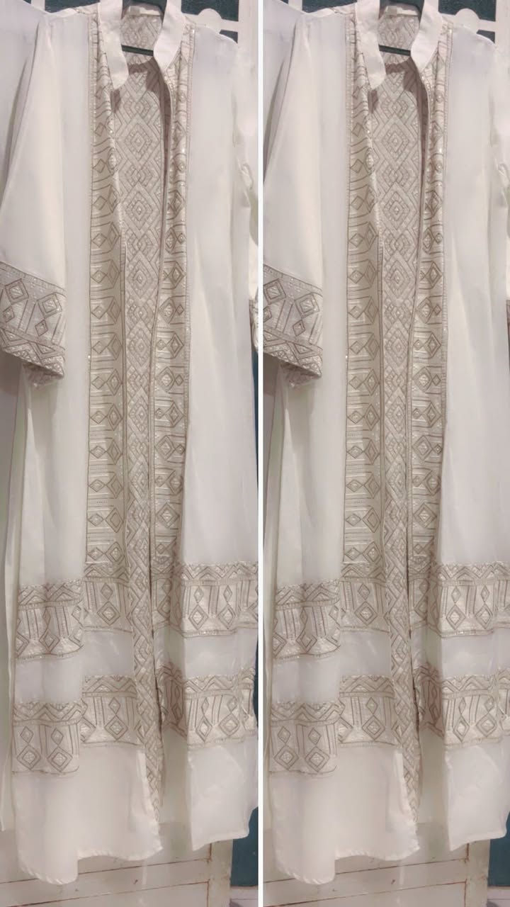 سلام عليكم للبيع 
بشت خليجي  للبيع سعره  55 الف مكاني الديوانيه 
***********
