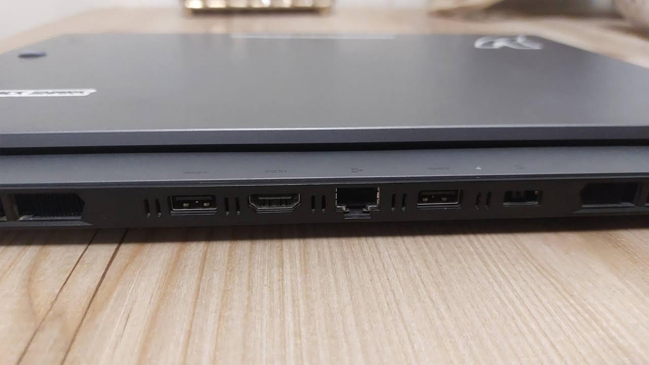 ⚡LENOVO LOQ RY7 SERIES RTX 4060⚡
🔥 فرصة حلوه بسعر أقل من السوق 🔥
لابتوب قيمنق شبه جديد – أداء قوي 👾
💥 المواصفات:

AMD Ryzen 7 7435HS (أداء قوي وسريع جدًا)
RTX 4060 (جيل حديث للألعاب الثقيلة)
RAM 16GB
SSD 512GB

والي يحبون fivem قراند الحياة الواقعية تشتغل قويه كلش

🔋 الحالة:
نظيف جدًا شبه جديد
بطارية 98%
استخدام خفيف جدًا ومحافظ عليه
📦 الملحقات:
كل الملحقات الأصلية 100% كاملة بدون أي نقص

💰 السعر: 1,390,000 دينار فقط بي مجال حلو للشراي 

🔥 سعره الجديد بالسوق: 1,550,000 – 1,640,000 دينار
🎮 يشغل:
ألعاب ثقيلة على إعدادات عالية

         (للتواصل***********)   (مكاني كربلاء📍)
 
تصميم ومونتاج بدون مشاكل
أداء ثابت وسريع جدًا
📩 السعر نهائي تقريبًا والتفاوض البسيط
