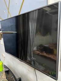 بلازما LG حجم 42 شاشة سليمة غير مكسوره بس طفت فجئة واتوقع عطلها بسيط ي...