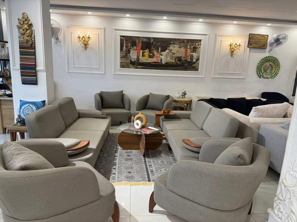 🛋️🦋اختيارك لـ "أنتيكا للأثاث المستورد" هو خطوتك الأولى نحو منزل يعكس أناقتك الفريدة. نحن في انتظارك!
نحن نسعى دائماً لتلبية احتياجاتك، لذا قمنا بإضافة فروع جديدة لتجدنا في كل مكان:
• الفرع الأول: شهداء البياع - مقابل رضا مول.
• الفرع الثاني: بغداد الجديدة - شارع المسبح.
• الفرع الثالث: المشتل - تقاطع الأجراس.
خدمة العملاء في خدمتك! 📞
لأي استفسار عن حجز  نحن هنا للإجابة. يمكنك التواصل معنا عبر واتساب الرابط                  👇🏻👇🏻
Wa.me/9647733360808
لا تنسو متابعتنا على قناتنا في اليوتيوب اضغط على زر الاشتراك ليصلكم كل جديد 👇🏻
https://www.youtube.com/@Company_antika_athath
راحة ملكية.. بتصاميم عالمية. 🛋️✨
جدد صالة بيتك بتخم من 'أنتيكا للأثاث المستورد'. جودة تستح قها، وسعر يناسبك."


**إذا كنت صاحب هذا الإعلان وتريد حذفه لأي سبب، رجاءا أرسل رسالة إلى الدعم الفني**