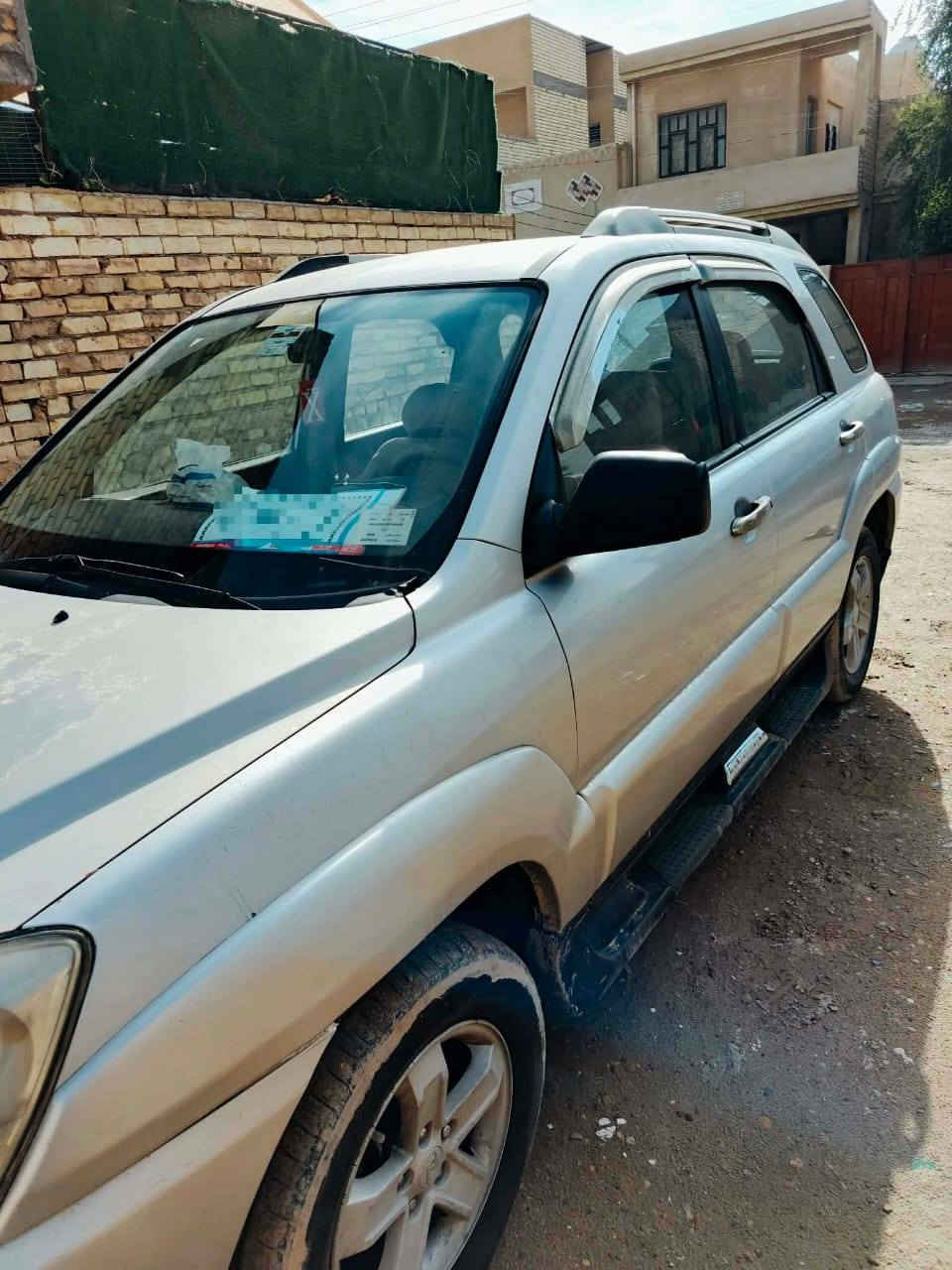 سلام عليكم سبورتج موديل 2009 خليجي  6 سلندر بيها صبغ فقط بنيد والسونار مرفق مع المنشور سيارة جديدة بمعنى كلمة كير مكينة كهربائات حدادة صدر تبريد تخم تاير كولة جاهز رقم بغداد تحويل ثاني يوم السعر ب 105 وبيها مجال بسيط العنوان ديالى بعقوبة معرض لاتكال المركزي زورونا وبخدمتكم بادارة صدام عرف التميمي رقم
*********** 
اتصل وبل خدمة
