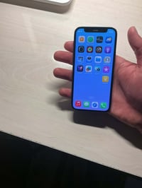 آيفون 12 ميني • ٦٤ • بطارية ٧٧%