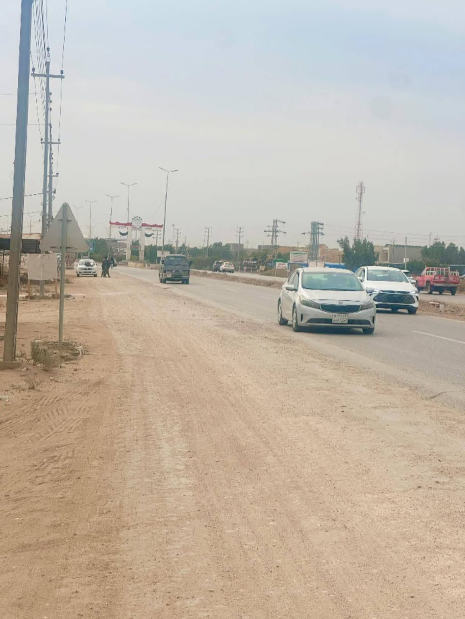 السلامً عليكم الموقع مفرك السده تجاري
قطعه ارض عقد زراعي قرار 117 للبيع وجها على شارع حله بغداد 

الواجها 16 متر والباقي نزال المساحه الكليه 700 متر  زائد محرم شارع حله بغداد  لتصبح القطعه 1400 متر 
القطعه مسيجه بلكامل بسيم Prc
يتعهد البائع ان القاطعه خارجً المحرمات علماً ان القطعه ركن على شارعين 

للأستفسار الأتصال على 

***********

***********
