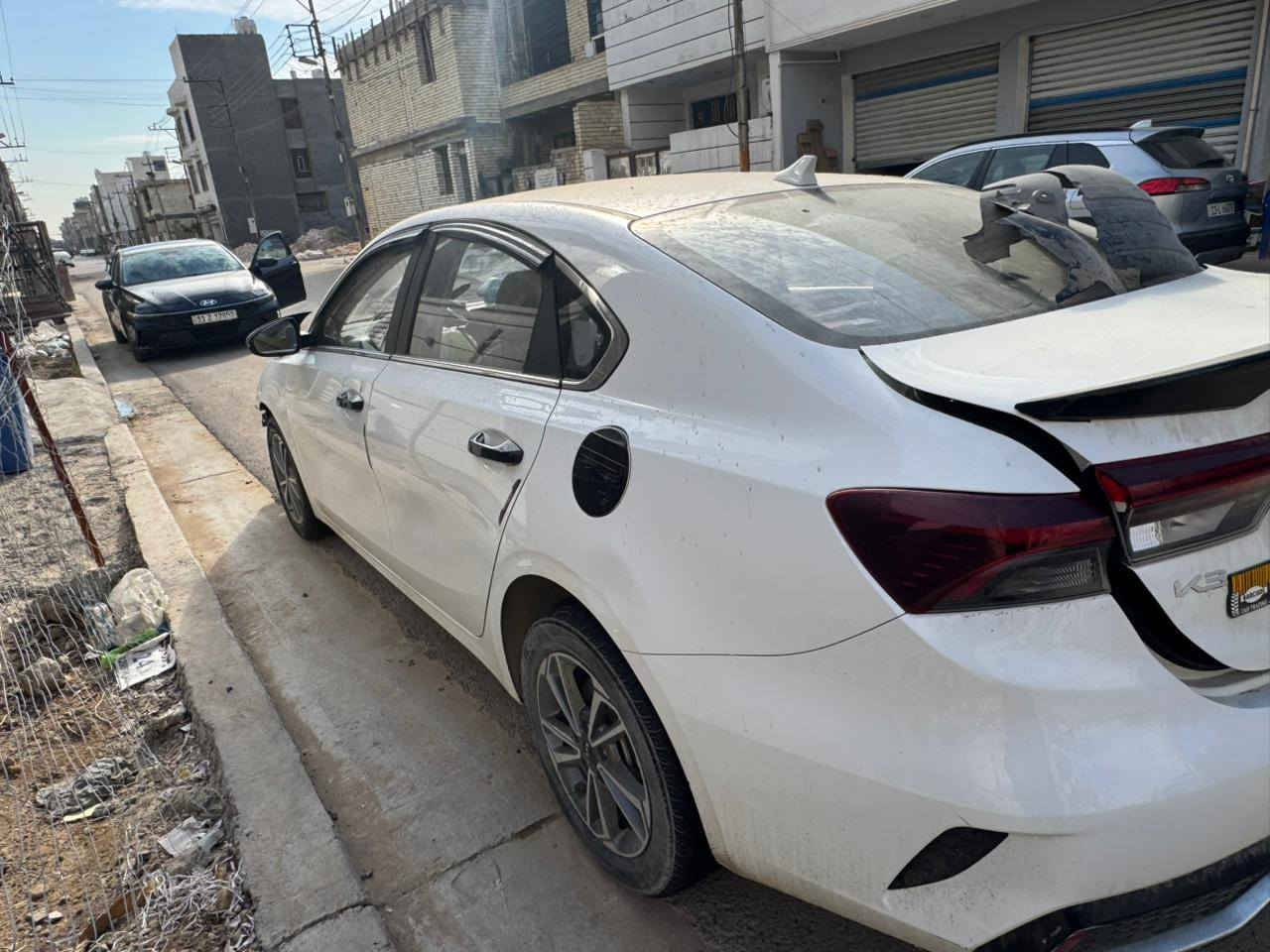 السلام عليكم كي3 امريكي فول مواصفات 
موديل 2022 السياره تشتغل 
رقم اربيل بيها حادث مكان بغداد 
اتصل *********** بغداد, العراق
