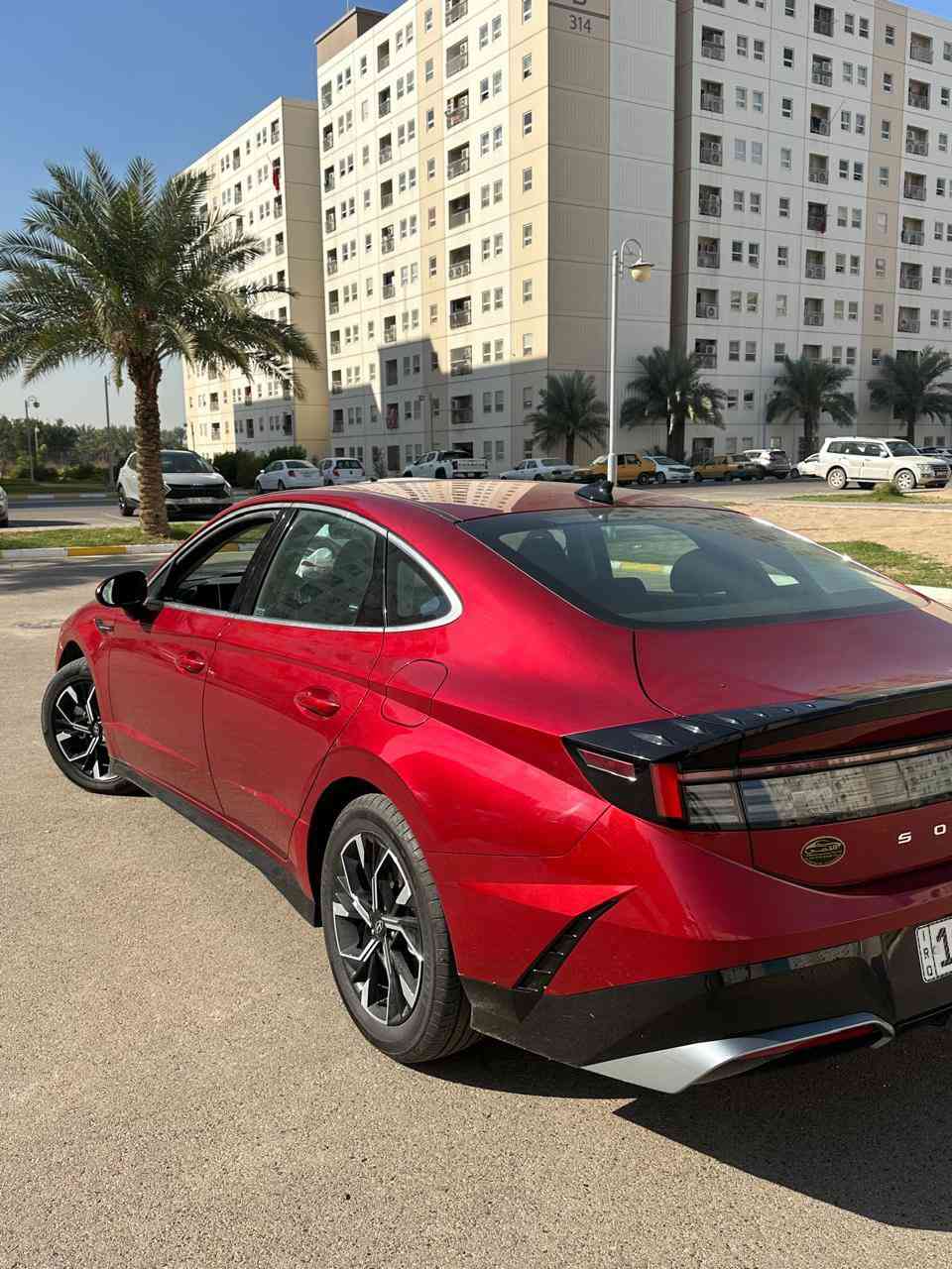 اعاده نشر بسب الوعود الكاذبة … السعر 188 وبيها مجال بسيط
السلام عليكم سوناتا 2024 SEL 
رقم بغداد بأسمي تحويل ثاني يوم 
مكينه 2500 تنفس طبيعي 
المواصفات 
 بصمه 
تشغيل عن بعد 
بصمه ابواب 
صندوك جكات 
3 انضمه قايدة 
تبريد مناخ منفصل 
تحكم تبريد لمس 
شاشة متصله 
كار بلي لاسلكي 
شحن منافذ تايب سي 
كشن امامي كهرباء 
تدفئة كشنات امامي 
رادار امامي 
تنبيه خروج عن لمسار 
رادار جانبي ونقط عمياء 
لايت زنون LED 
وبك لايت LED 
سايد بريك كهرباء 
كير تعليك 8 نمر 
ماشية 28 الف فقط 
السياره احلى من لصور بهواي 
ضرر السيارة تخريب 
محترك لبنيد ولجاملغ فقط 
لدواخل كلها بلاديه وسيارة شغاله من امريكا 
صبغ فقط بنيد وجاملغ بدون تبديل ليبل واحد 
 ***********  واتساب متواجد فقط
