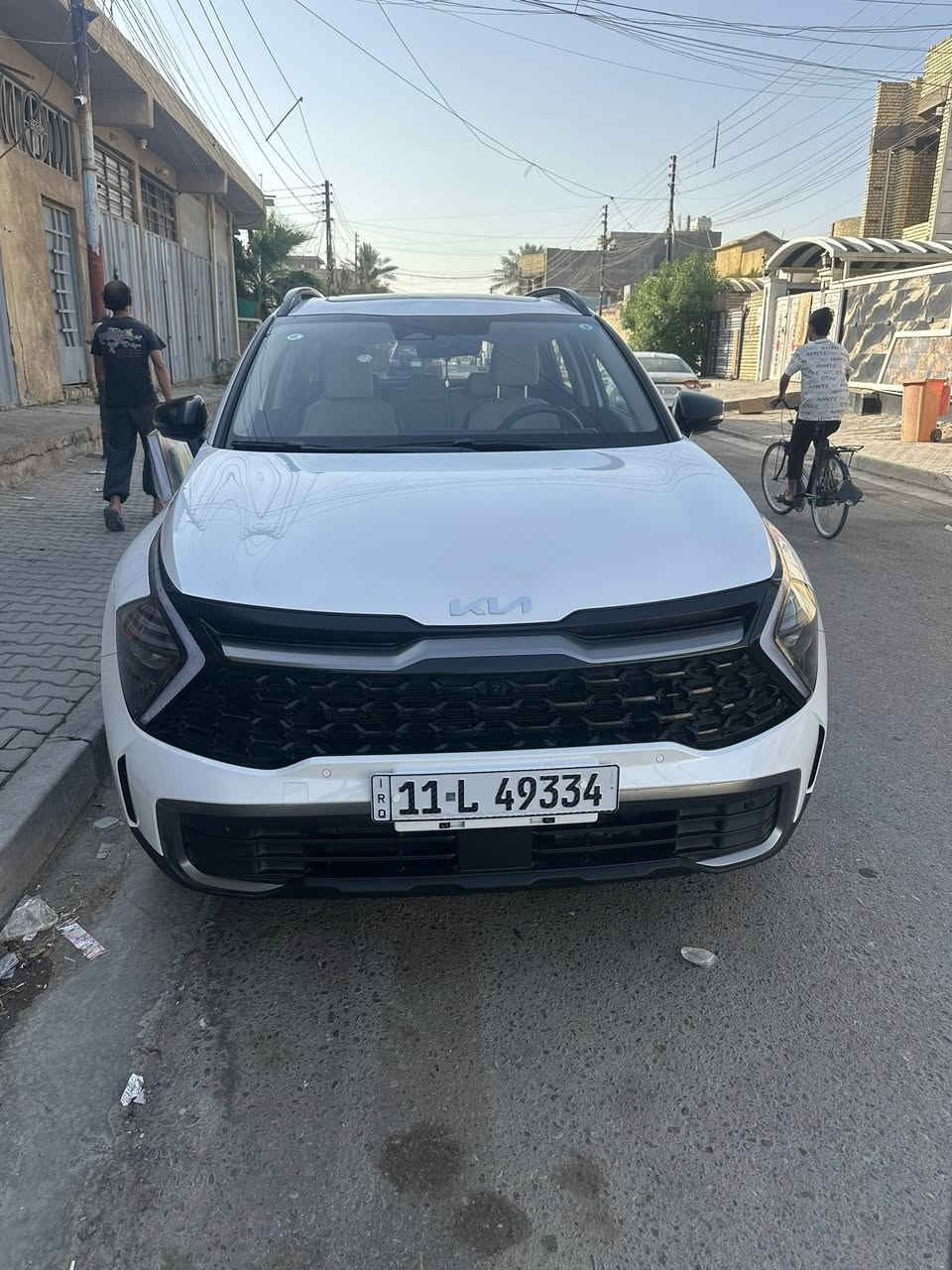 سبورتاج هايبرد 2024 ماشية 22 الف 
السيارة فول للاخير كل الموصفات بيه 
واقتصادية حيل بلبانزين التفويلة تمشيك شهر 😆
مكفولة السيارة بس نطخت عندي بلباب الي خلف السايق وما صلحتة يرجع بارد السيارة جديدة جداً 
السعر 224 وبيه مجال بسيط للاستفسار التواصل على الرقم 
***********
