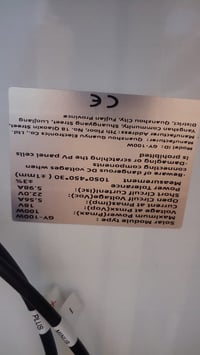 لوح طاقة شمسية • ١٠٠ واط • ١٢٠×٩٠ سم