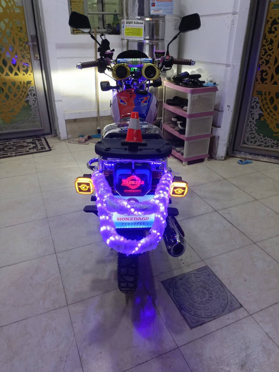 ياالله سلام عليكم اخوتي دراجه سيفان محرك200موديل 2024 مشدوده ب2025 لون مميز بيه منفيس فقط دراجه فول ريمود2 تشغيل عن بعد وتشغيل بصمه جهاز ام بي 3الاصلي ودراجه مرتبه عل ٱڅڑ م̷ـــِْن كلشي ماتحط ربع عليه ونضافه فول زيرو بعده وكفاله عامه وتجي تفحص وين ماتريد مصارلها هواي من نشدت تاخذه جنيه تنساها للبيع او مراوس سعر 950وبيه مجال والموشراي فدوه اروحله لايعلق ويكسر بسعره مكاني 5كيلو للستفسار ***********
