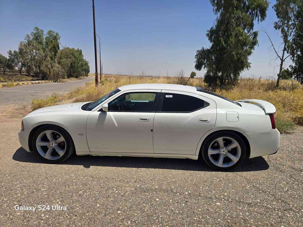 للبيع
سعر 94$
جارجر 2008 ماشية 141 ألف 
محرك 6 سلندر حجم 3500 كير اوتوماتيك شرط المحرك والكير ولاكسل 
رقم اربيل الجديد رقم وهزه وسنوية جديد شرط التحويل 
🚫 صبغ 3 قطع بدون دواخل بشرط 
تبريد شغال ثلج ❄️❄️
طخم تاير ويل كب حجم 20 جديد بلنايلون 
صدر امامي خلفي كهربائيات كلها شغالة 
سيارة جاهزة 
موصل الايسر 
***********
***********
