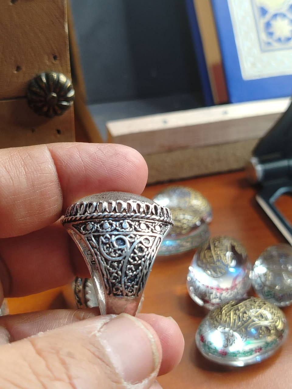 در النجف مخطوط الواقعه بغداد توصيل موجود ***********
