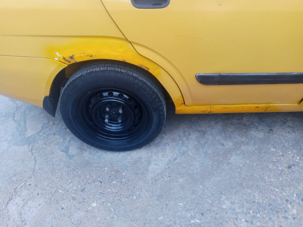 طيبه موديل 16 سياره بسمي
كير ومكينه وتبريد مكفول سياره خير من الله 
سياره جاهزه ما تصرف عليه الف 
عنوان واسط ***********
