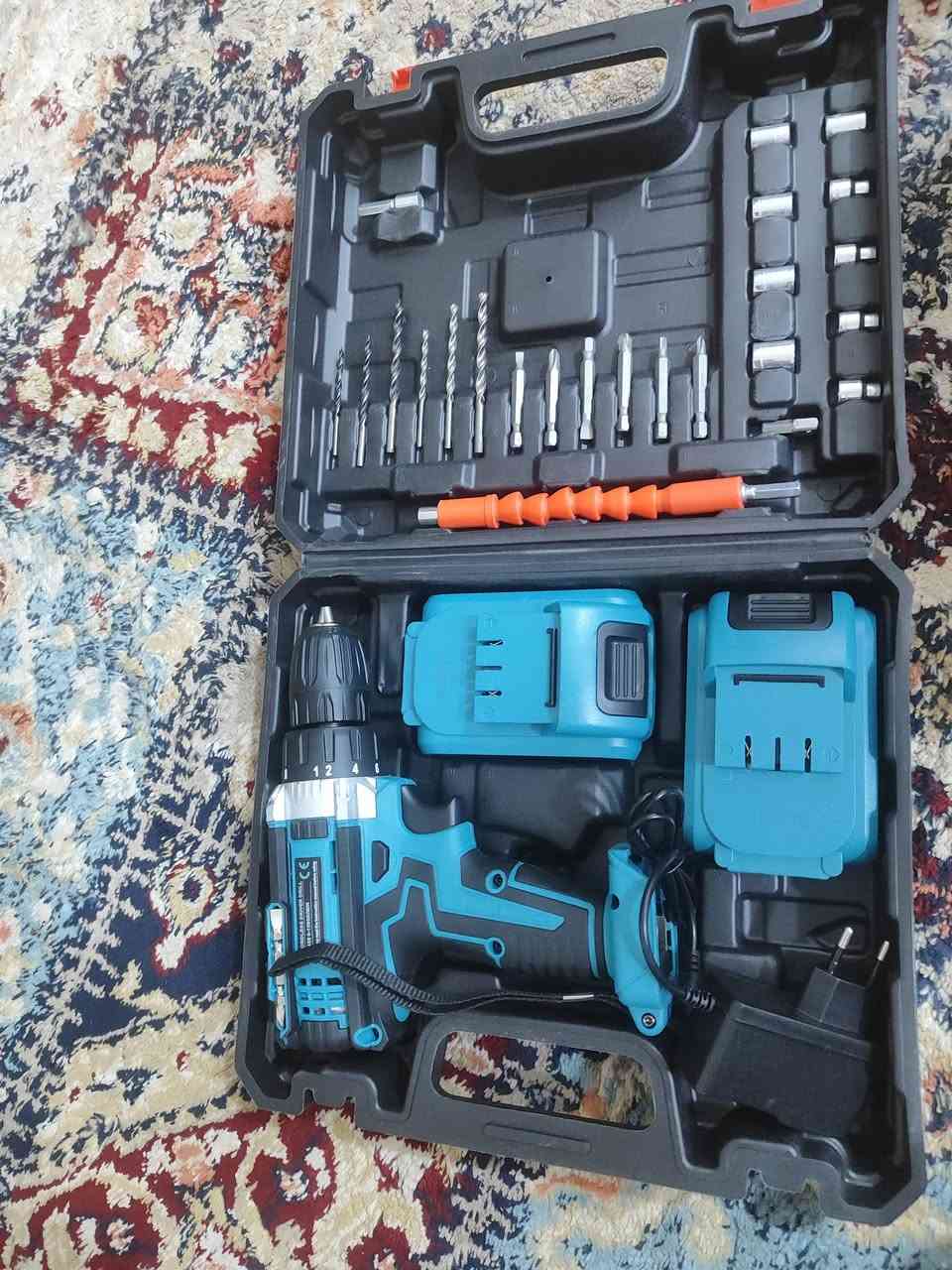 السلام عليكم 
عده كامله امزون 
ودريل كامل امزون 
اثنينهم بسعر 75 مكاني حله يوجد توصيل


**إذا كنت صاحب هذا الإعلان وتريد حذفه لأي سبب، رجاءا أرسل رسالة إلى الدعم الفني**