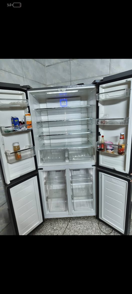 ثلاجة ومجمدة  نضيفة جدا بي بيهة دكم لمس وتشتغل بنضام تعقيم مستعملة قليل


**إذا كنت صاحب هذا الإعلان وتريد حذفه لأي سبب، رجاءا أرسل رسالة إلى الدعم الفني**