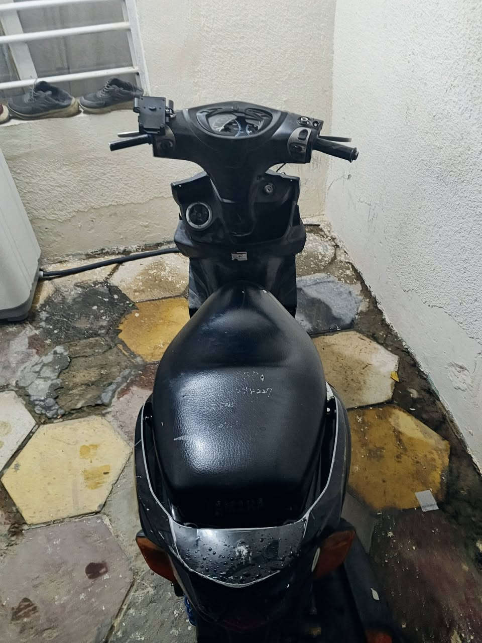 السلام عليكم ورحمه الله دراجه للبيع او مراوس مكينه رمبه سعر البيع 500 وبيها مجال بسيطدمكاني بغداد رقم الهاتف + ***********
