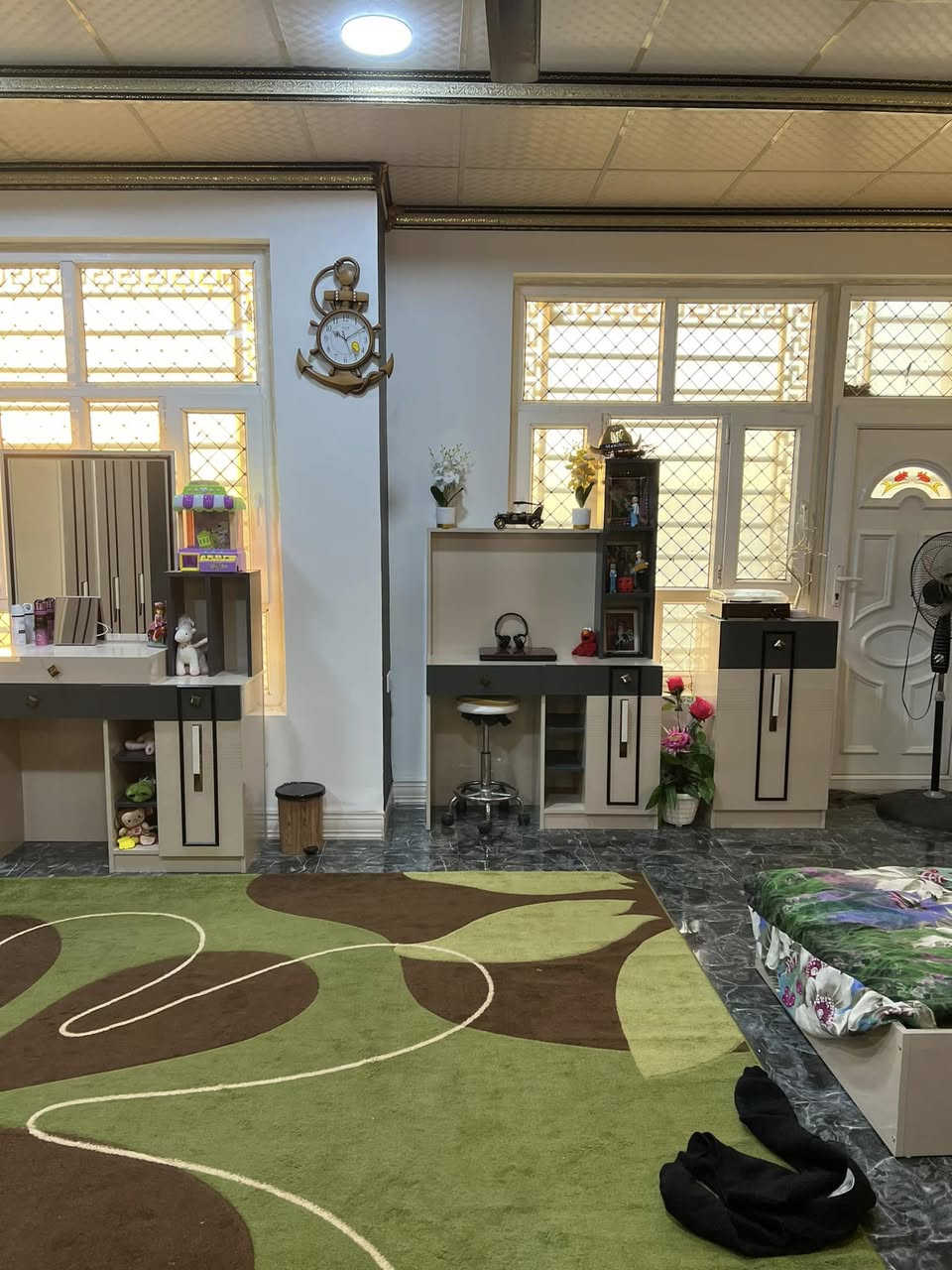 دار للبيع مساحة ١٠٠ متر.  واجهة ٦ وربع. موقعة بداية منطقة شفتة موقع ممتاز. 
طابقين ٣غرف نوم صالتين  طابو زراعي سند ٢٥ 
مطبخ  صحيات  بناء حديث للاستفسار ***********
