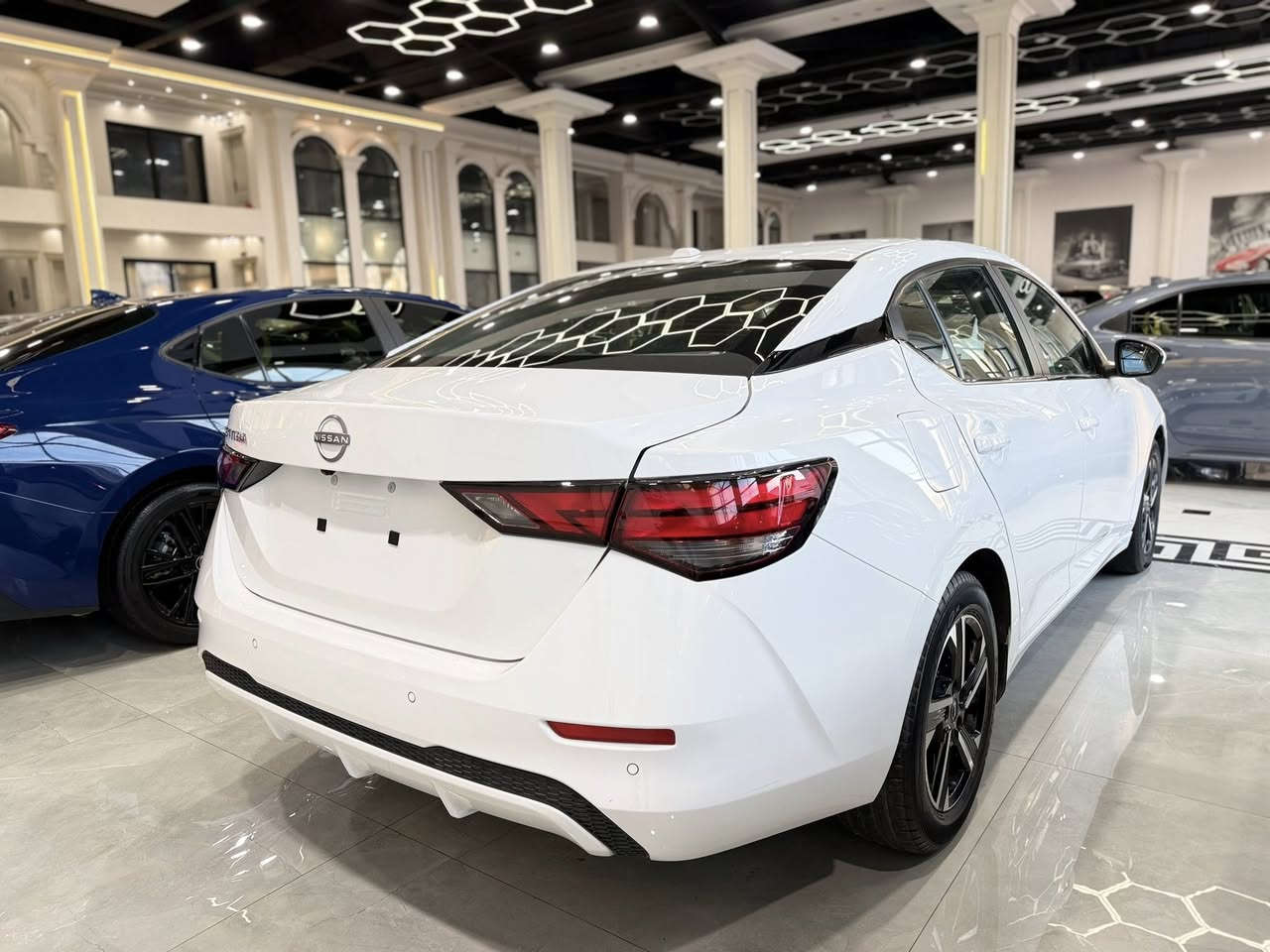 السلام عليكم 
موديل 2025
2025  NISSAN SINTRA SV

ضرر : كلين بدون صبغ 

سعر : 155$ ورقة

مواصفات SV
☑️محرك 2000
☑️بصمة تشغيل بصمة ابواب  
☑️تشغيل عن بعد 
☑️رادار امامي خلفي جانبي 
☑️كاميرا خلفيه دواره 
☑️حساس خلفي 
    ماشيه 13 الف 
العنوان اربيل شركة ابو ظبي 
رقم تلفون و واتساب ***********
