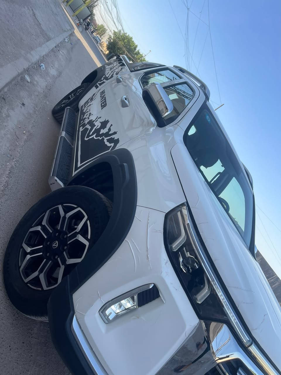 السلام عليكم 
هانتر موديل 2024 فول مواصفات حره ماشيه 18 الف سياره جديده استخدام بيت بعدها بفتره الضمان مابيها اي نقص ولا بيها حادث مكفوله ع وضع الشركه 
السعر 205 وبي مجال قليل حك الجيه مكانها بغداد البياع شارع 20 للاستفسار ع رقم اني مكلف بالنشر ***********
