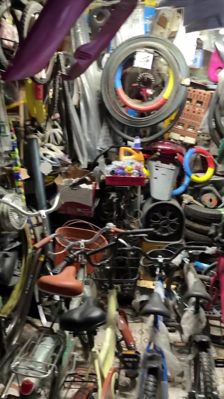 البيع بايسكل بيدي اصلي مديل ٢٢ 
هديه فسفورات ومساطر وي بايسكل 
حجم ٢٠ 
حجم ١٦ 
حجم ١٢الناصريه قضاء الفهود حي العسكري


**إذا كنت صاحب هذا الإعلان وتريد حذفه لأي سبب، رجاءا أرسل رسالة إلى الدعم الفني**