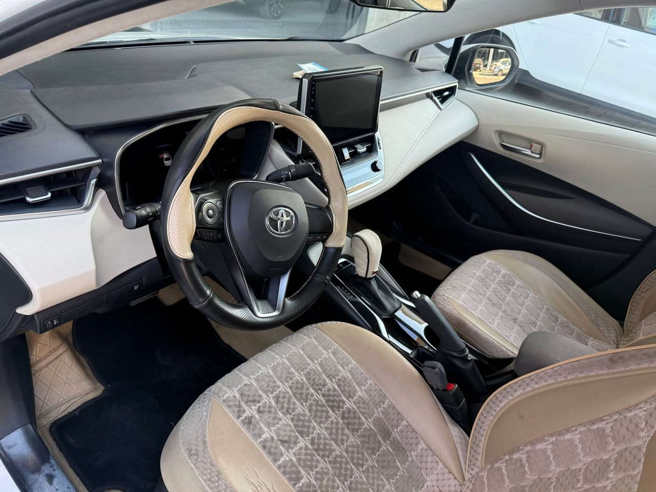 مودیل 2020 
شرکة جيهان 
86000km
بيها حالوب
بدون صبوغ 
تەرزەی هەیە
بێ بۆیاغ
155$

*********** أربيل, العراق
