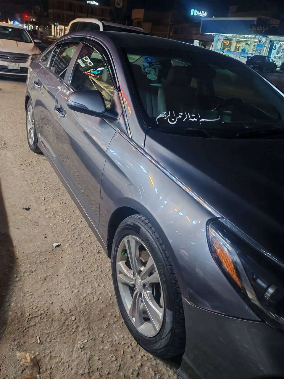 السلام عليكم سوناتا 2018.بدون دواخل بيه جاملغ امامي وخلفي طخات وبيه خشم البنيد ماشيه 1٢٤ السعر 120.   ***********
