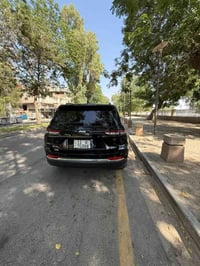 جيب شيروكي لاريدو ٢٠٢٤ ماشية ٣٤ الف السيارة حيل نظيفة  حادثها قطعتين ب...