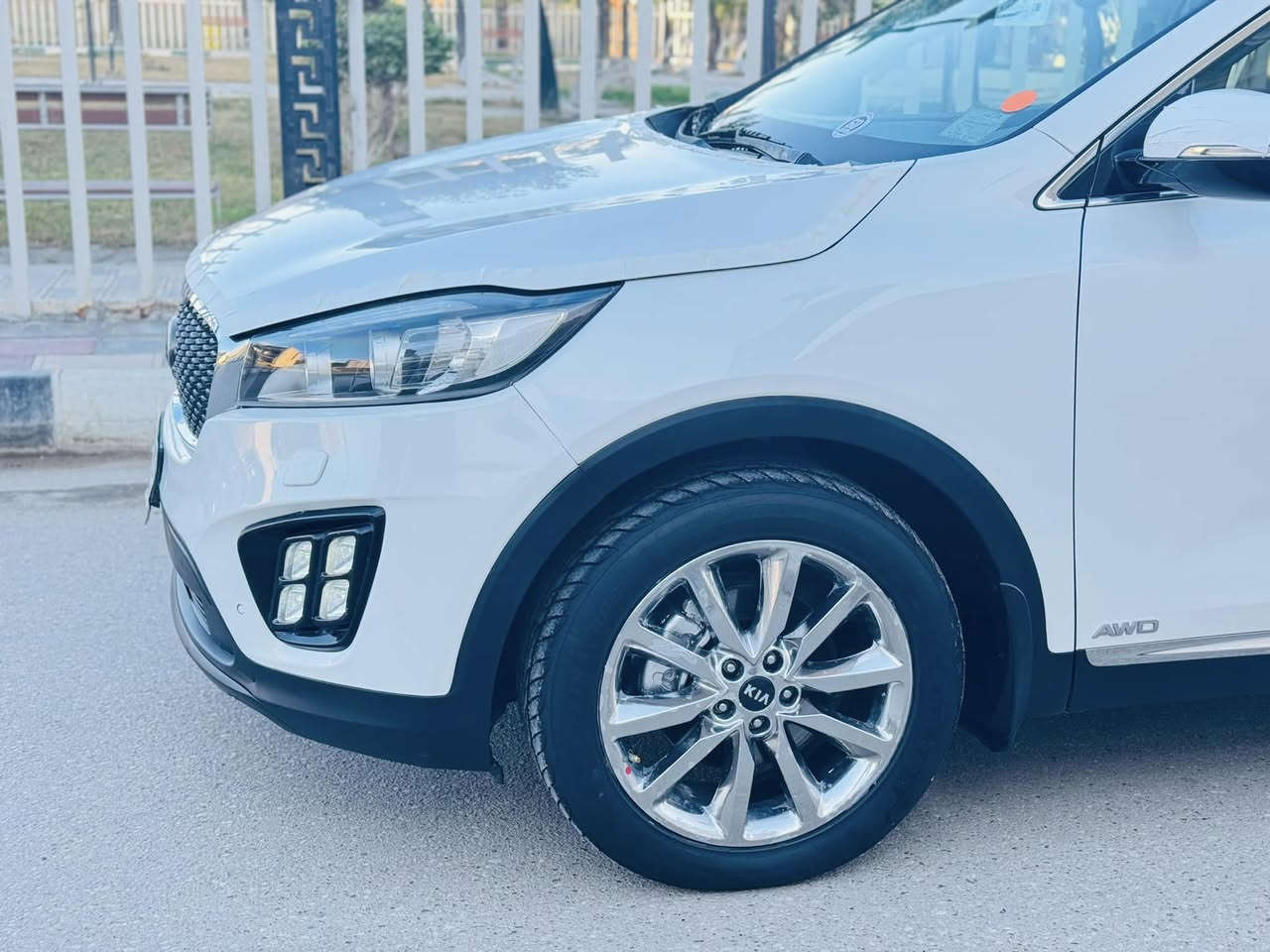 السلام عليكم ورحمة الله وبركاته 
كيا سورنتو 2016 سياره عل وضع شركه ستخدام شخصي حيل نضيفه فول موصفات ما عدا بنراما سايد بريك دكمه رادرات بصمه أبواب بصمه تشغيل أناره ترحيب سورنتو أشاره بمري  5 ويل كب 7 راكب 3 قطع تبريد 6 سلندر حساسات  امامي جانبي حاجب بوجكتوات زينون مرايات شفط بردات سلايت كشنات جلد قرميطي كشن حراري جنطه كهربائيه  سياره جاهزه مكينه كير حداديه تبريد عل وضع شركه  سياره مال جناي رقم ذي قار سنويه جديده تحويل مباشر  سياره مكفوله من الفتح والتبديل والضربه فقط طرف الباب بيه صبغ بصيط فقط  حته الدعاميات مكفولات شرط الفحص مكان سياره مركز الناصريه قرب مركز شرطه الفداء سعر 205  اتصال ***********
