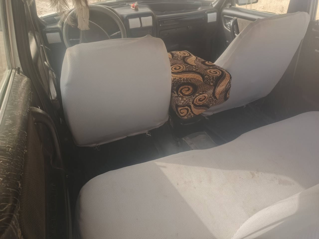 فولكه البيع 
 سياره نضيفه حداديه  نضيفه 
باتري جديد مكينه وكير ونجي 
رقمها ذي قار  
سوق الشيوخ 
سعر 40 قابله للتفاوض 
***********
