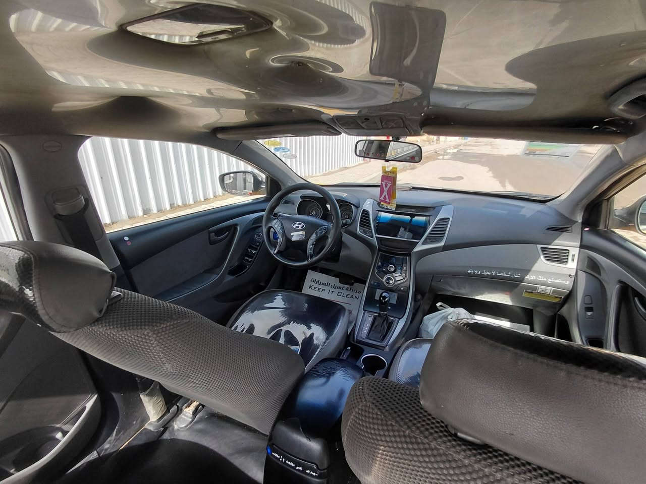 سلام عليكم عندي الانتره  للبيع موديل 2014شكل 16السياره جديده حيل بيها حادث بس باب الراكب  بدون اي دواخل بجم كبس سياره جاهزه تخم تاير جديد صدر مكينه 1800دوش  شرط المكينه مامفتوحه مكان سياره بغداد  السعر 105 وبيها مجال بصيط اتصل عل رقم ***********
