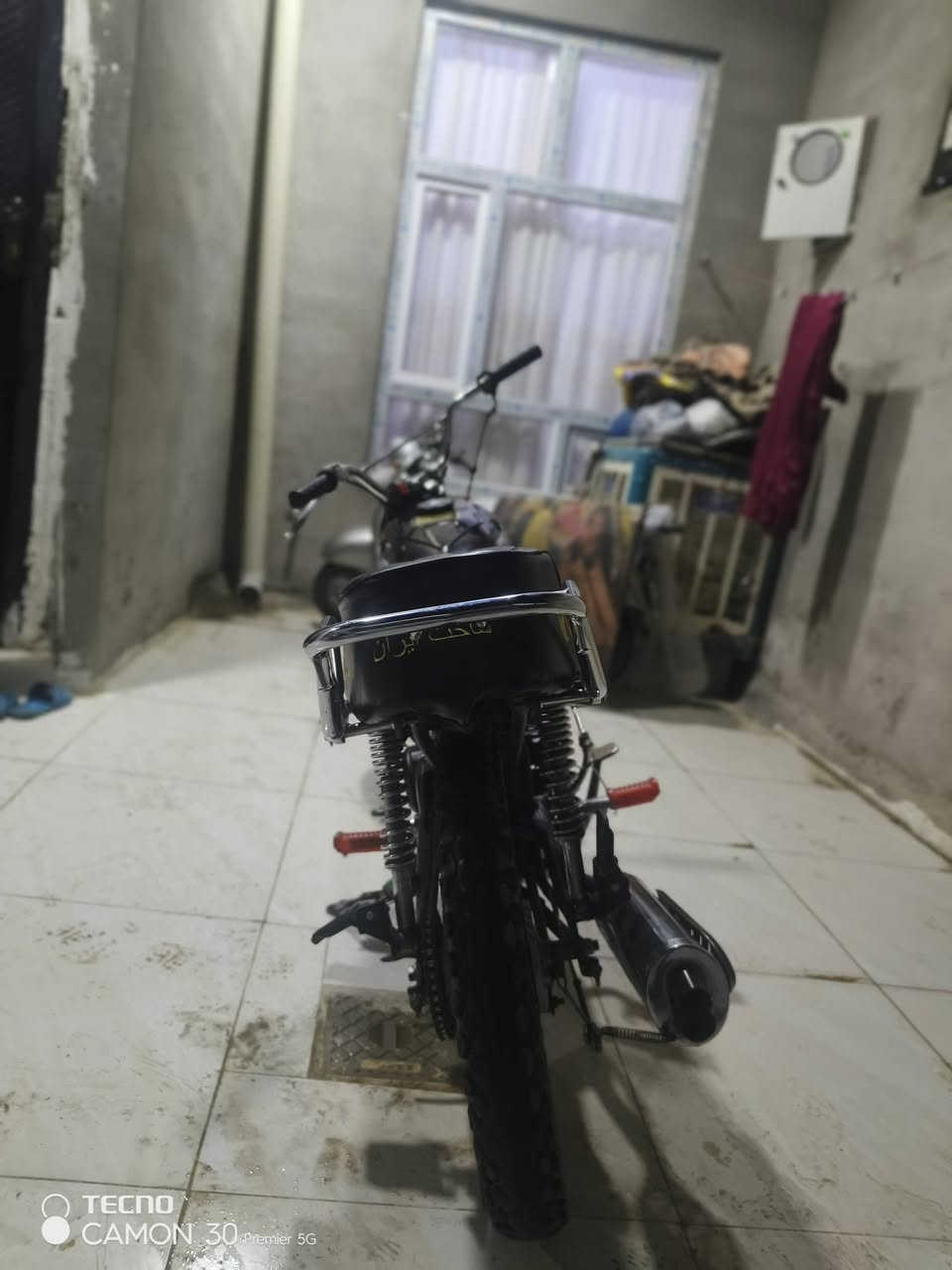 سلام عليكم للبيع ايراني. تايكر. دراجه حيل نضيفه جسم تعمير كامل.  مكينه لاصرف ولا بخار بشرط عقل رياضي صالنصه رياضي كشن جديد تخم  تاير نضيف دراجه حيل نضيفه سعرها ٣٢٥ وبيها مجال


**إذا كنت صاحب هذا الإعلان وتريد حذفه لأي سبب، رجاءا أرسل رسالة إلى الدعم الفني**