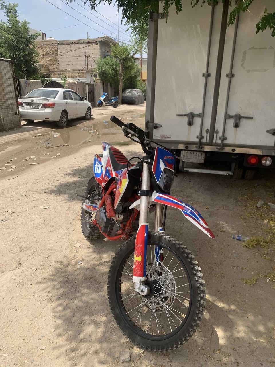السلام عليكم قفاز CRX  مكينة 350 للبيع الدراجة خير من الله شلعه معدل مفوله تشك الكاع تجي وتشوف كير مكينه مكفولات الدراجة زيرو ماشيه3 الاف كدامكم الدراجة بالحقيقة احلا بهواي تجي وتشوف كدام عينك مكاني بغداد الاعضمية للتواصل  ***********
