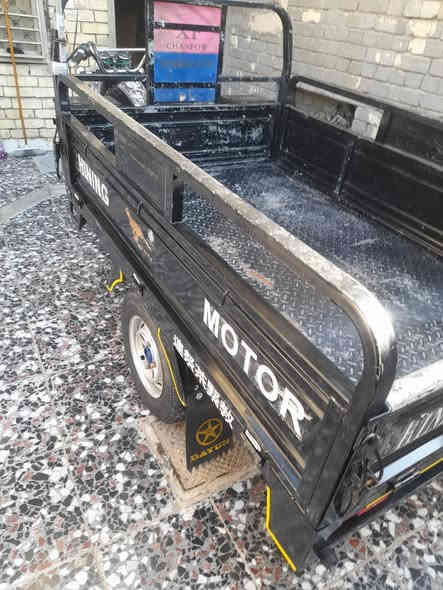 سلام عليكم ستوته للبيع موديل ٢٠٢٣ اوراق كامله مدفوع الكمرك المكان بغداد حي النصر السياحي مقابيل معمل الفرمستون الاستفسار علا هاذا لرقم ***********
