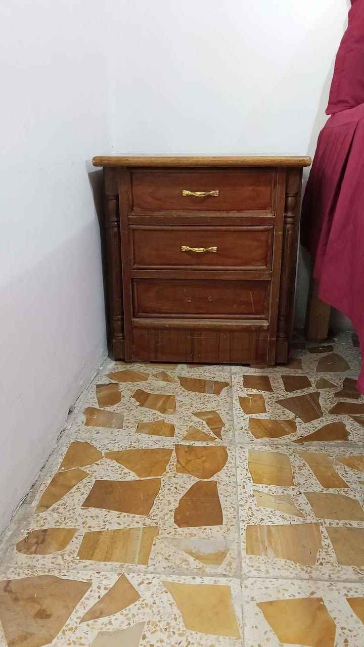 غرفة صاج عراقي للبيع 🔥
- نضيفة جدا
- السعر: 750 الف وبيها مجال
- الموقع: بغداد - حي الخطيب
- للتواصل: اتفضل خاص
- مع جزامة احذية و زاوية


**إذا كنت صاحب هذا الإعلان وتريد حذفه لأي سبب، رجاءا أرسل رسالة إلى الدعم الفني**