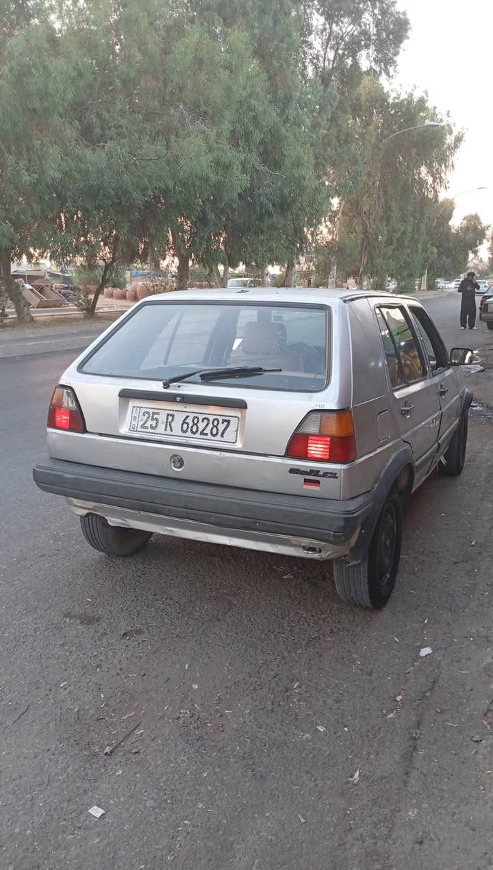 سلام علێکم 
کوڵف مودیل 1991
رقم کرکوک اڵمانی
سنویە لحد 2030
بتاقەبنزین بیها
محرک بیها بخار 
کهربای شغاڵ کامل 
تایرات نس عمڕ
دواخلها حلو
سعر 20بیها مجال 
شرت تحویل
***********
*********** كركوك, العراق
