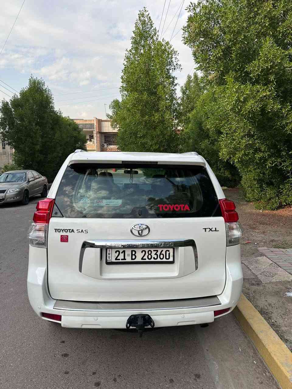 السلام عليكم برادو للبيع 2010 ماشيه 146 قابل للزياده السعر 195 وبيها مجال بيها نص الباب الخلفي غير هذا مكفول واي استفسار اتصال *********** بغداد حي الجهاد
