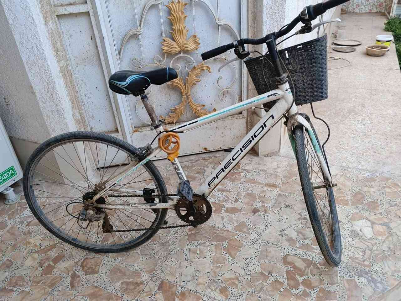 السلام عليكم بايسكل للبيع كلشي بيه شغال بل كامل حجم 27       (سعر 75الف )وبي مجال


**إذا كنت صاحب هذا الإعلان وتريد حذفه لأي سبب، رجاءا أرسل رسالة إلى الدعم الفني**