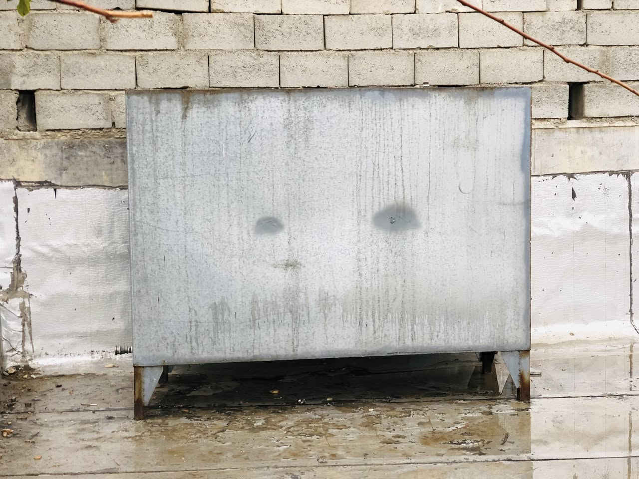 رۆشتن زۆر پاك و بێ كێشه‌ن  به‌س ئاوی تێ كراوه‌  بۆ ئاو   نه‌وتیش ئه‌بێت بۆ زانین نرخ  په‌یوه‌ندی به‌  ره‌قه‌مانه‌وه‌ بكه‌
ئاسیاسێڵ(***********)
كۆڕه‌ك(***********)
