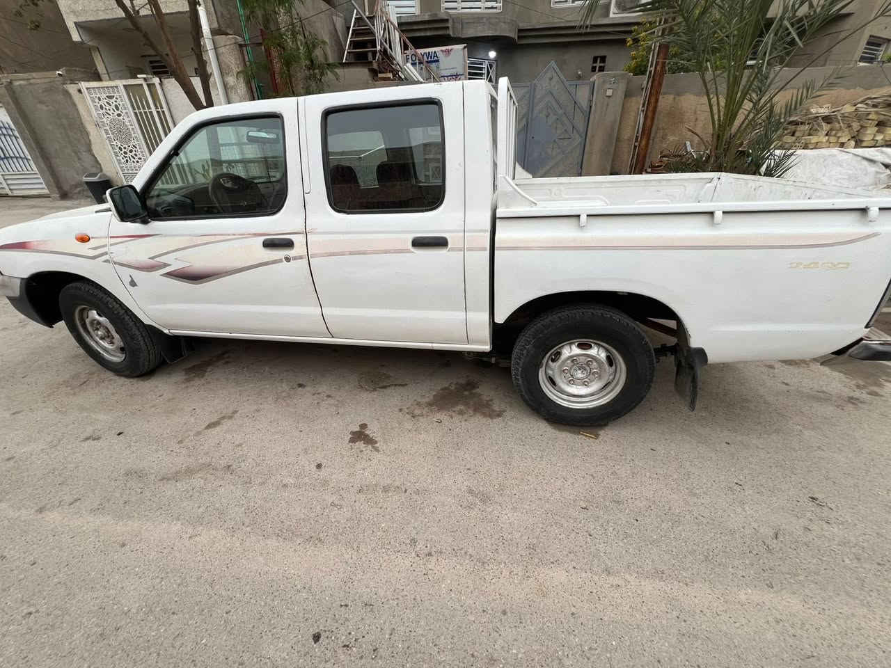 نيسان 2008
صبغ عام 
رقم بغداد 
هزه سنويه جديده 
سياره كامله 
مكانه بغداد الشعب
السعر 85  وبيه مجال 
***********
