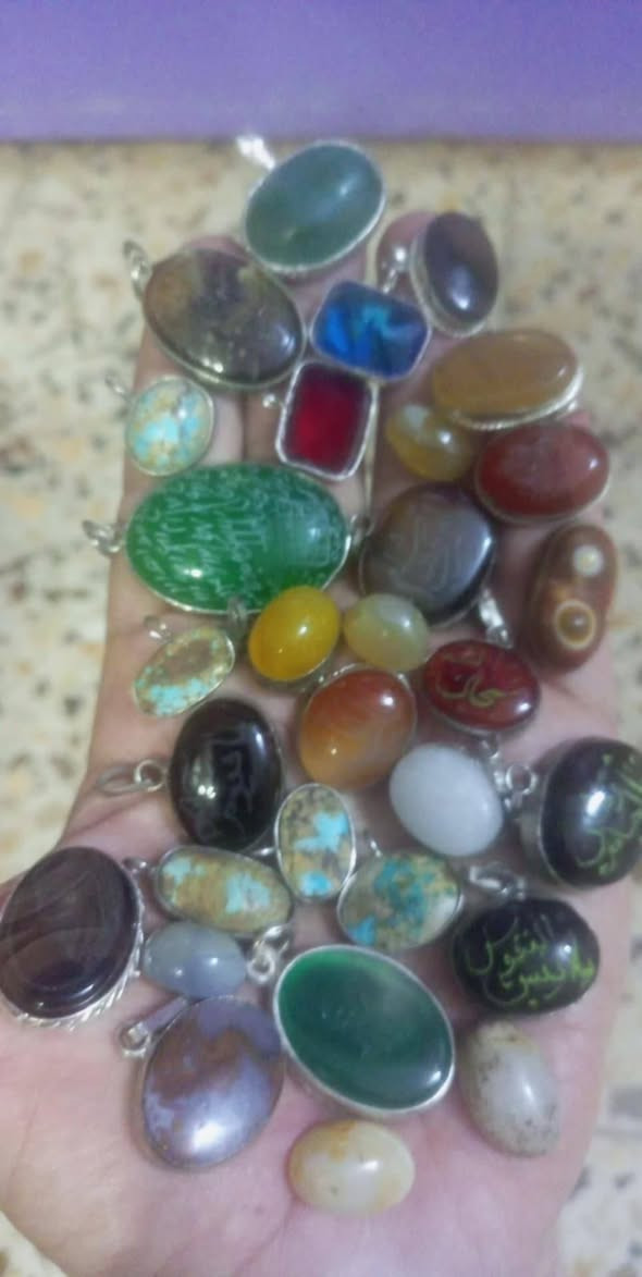 سلام عليكم للبيع احجار عدد 30 جزع وسليماني عطف و سليماني عين صريحة و سنام الجمل و قلادة فيروزي و عقيق مخطوط و عقيق شجري و ياقوت و توباز و شرف الشمس كلهن 50 الف مع التوصيل


**إذا كنت صاحب هذا الإعلان وتريد حذفه لأي سبب، رجاءا أرسل رسالة إلى الدعم الفني**