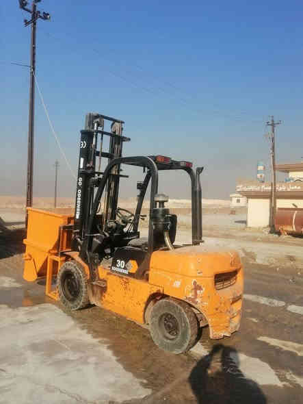 للبيع رافعة صيني 3 طن *********** /***********
