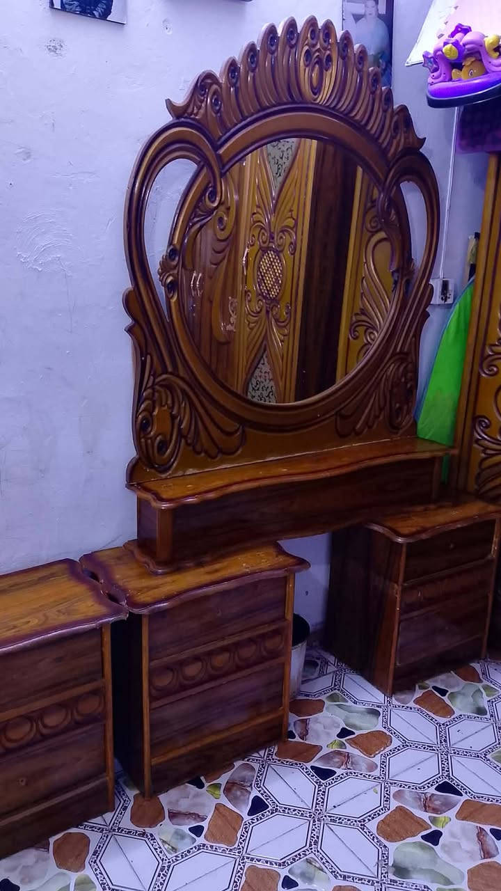 سلام عليكم غرفه نوم مستعمله عوزها ترتيب بصيط  مكاني الكوت مركز السعر 600وبي مجال قليل  اتصال ***********
