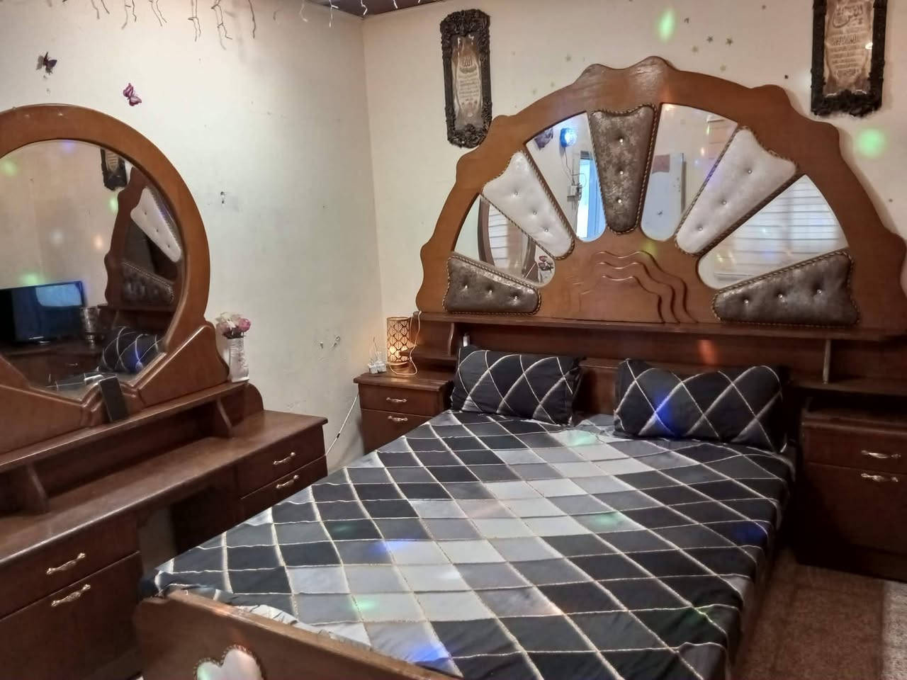 غرفه اخشاب نضيفه السعر300بيها مجال


**إذا كنت صاحب هذا الإعلان وتريد حذفه لأي سبب، رجاءا أرسل رسالة إلى الدعم الفني**