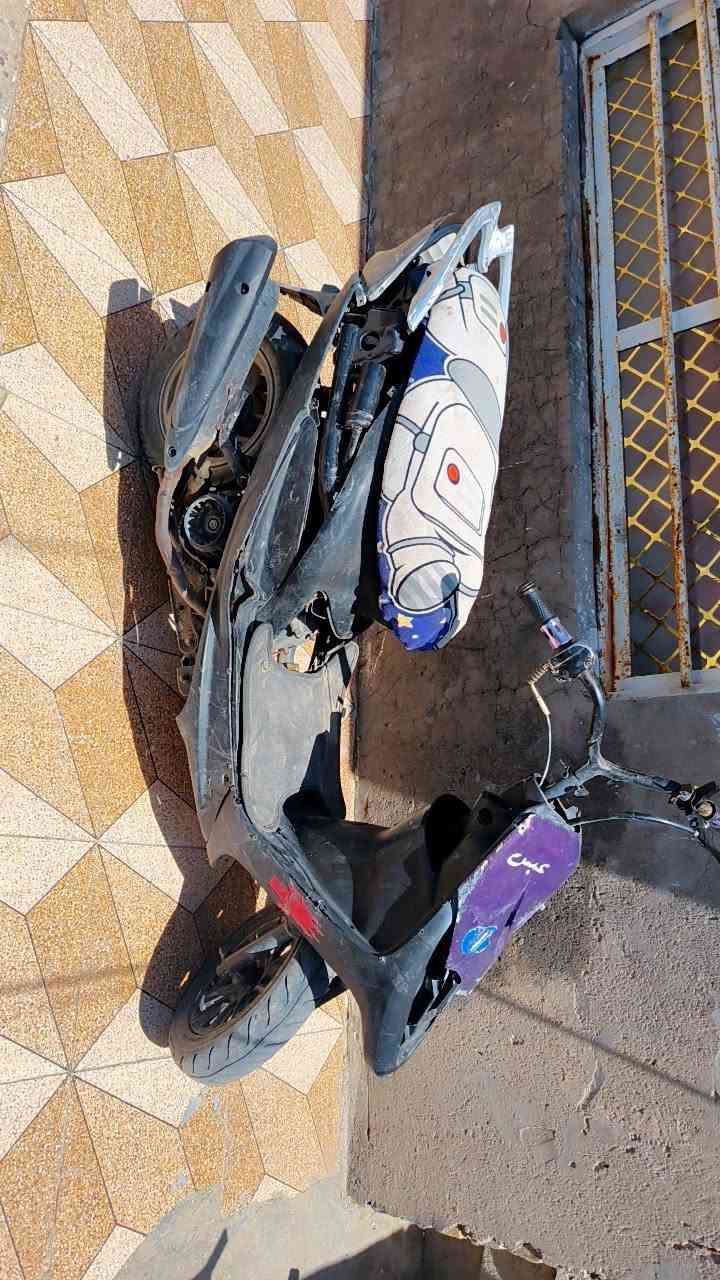 سلام عليكم ماكس عدله لبيع مكينه ما مفتوحه او كلجات جديد قبل سبوع شديتهن مكينه ما صار شهر نزلتها طياره امانت الله خرسه كهرباءيات كامله بس يرادلها تربط سلف او دشبول فقط  سعرها 250 او بيها مجال *********** واتساب فقط
