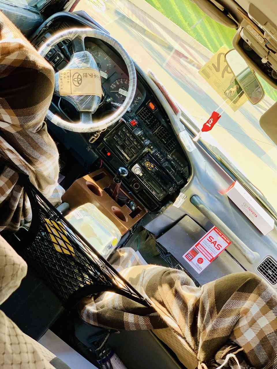 بؤفرؤشتن
تاقانه ئه بيت وابيت
تويتا لاندكروز/له يلاعه له وي
٣١وه ره قه ومه جال
گيرومه كينه ي لؤك
مه كينه ي 2f 
٦ گير
خازوبه نزينه سه ياره كه
سيسته مي خازي توركييه
ماشآءالله له جواني پاكي
ئارمي پلاستيكی سلێماني
خرامه به شه رته
مؤديل /١٩٩١
گيروو مه كينه ي لؤك لؤك
ده بل ئه كسل قورس وسوك 
مواسه فات
سلايد
سه لاجه
قفل مه ركةزي 
سيدي ئؤكس بلووتوز
پاوه ره
گه رمي كاره باي كامل مةزبووت
هه يكةلي نمونه
كوشن و گاعي بةرگه ده رگاي بيلاد
پشت و پيش شاني  جوانه
تاقم به گلايت ي تازه
پيشي كامل كراوه به زينؤن
تاقم تايه و ويلي لؤك
تازه بؤي به سراوه
سه ياره زؤر مه زبونته
ئارم ئةوةليات براوه به شه رت
تكايه ته نها فرؤشت
***********
***********
